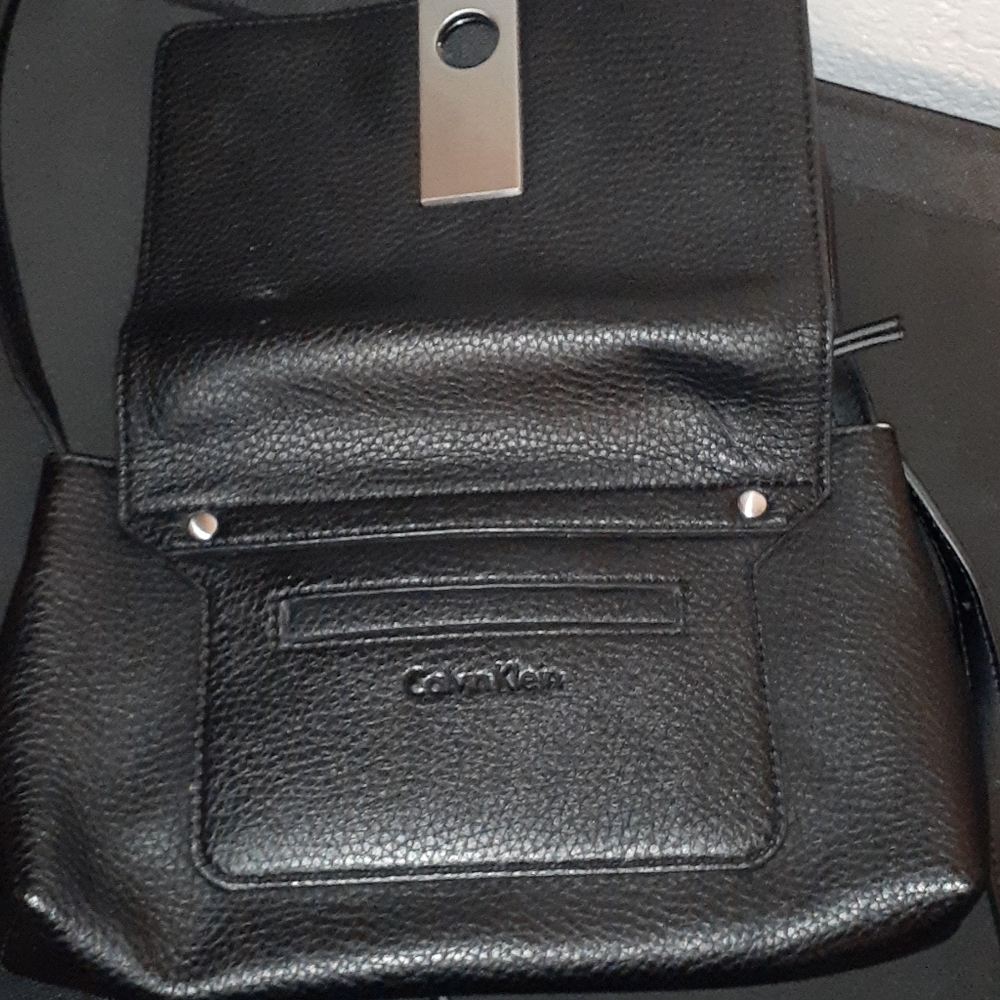 Calvin Klein - Picture 4 of 4